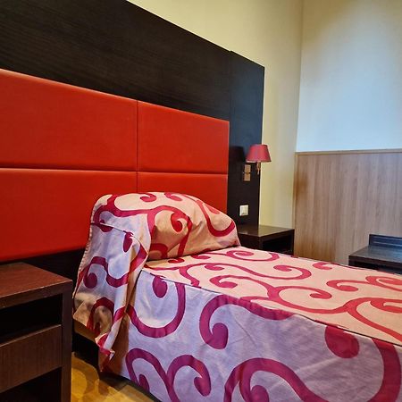 Domus Lilium Apartment Рим Екстериор снимка
