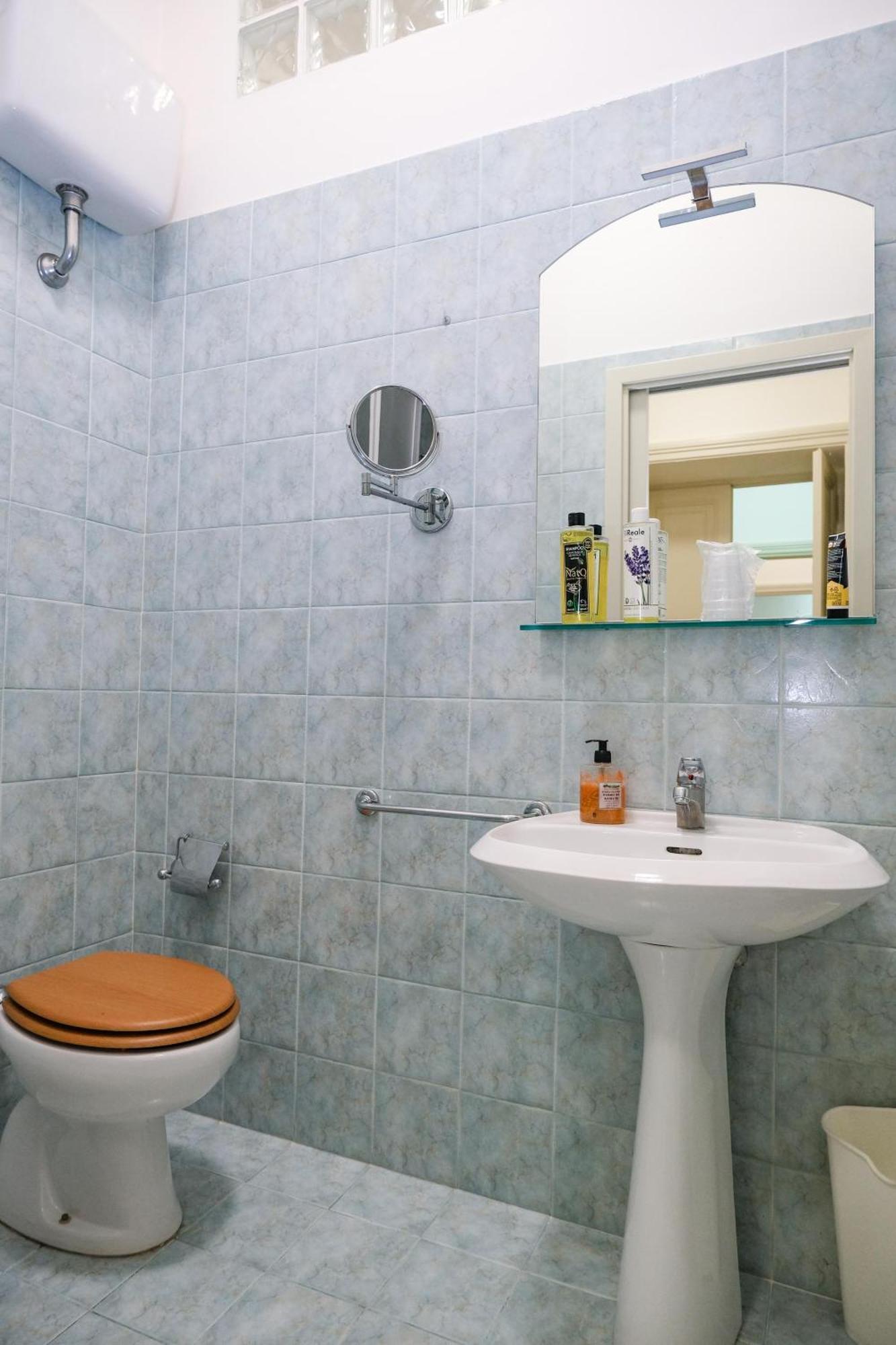Domus Lilium Apartment Рим Екстериор снимка